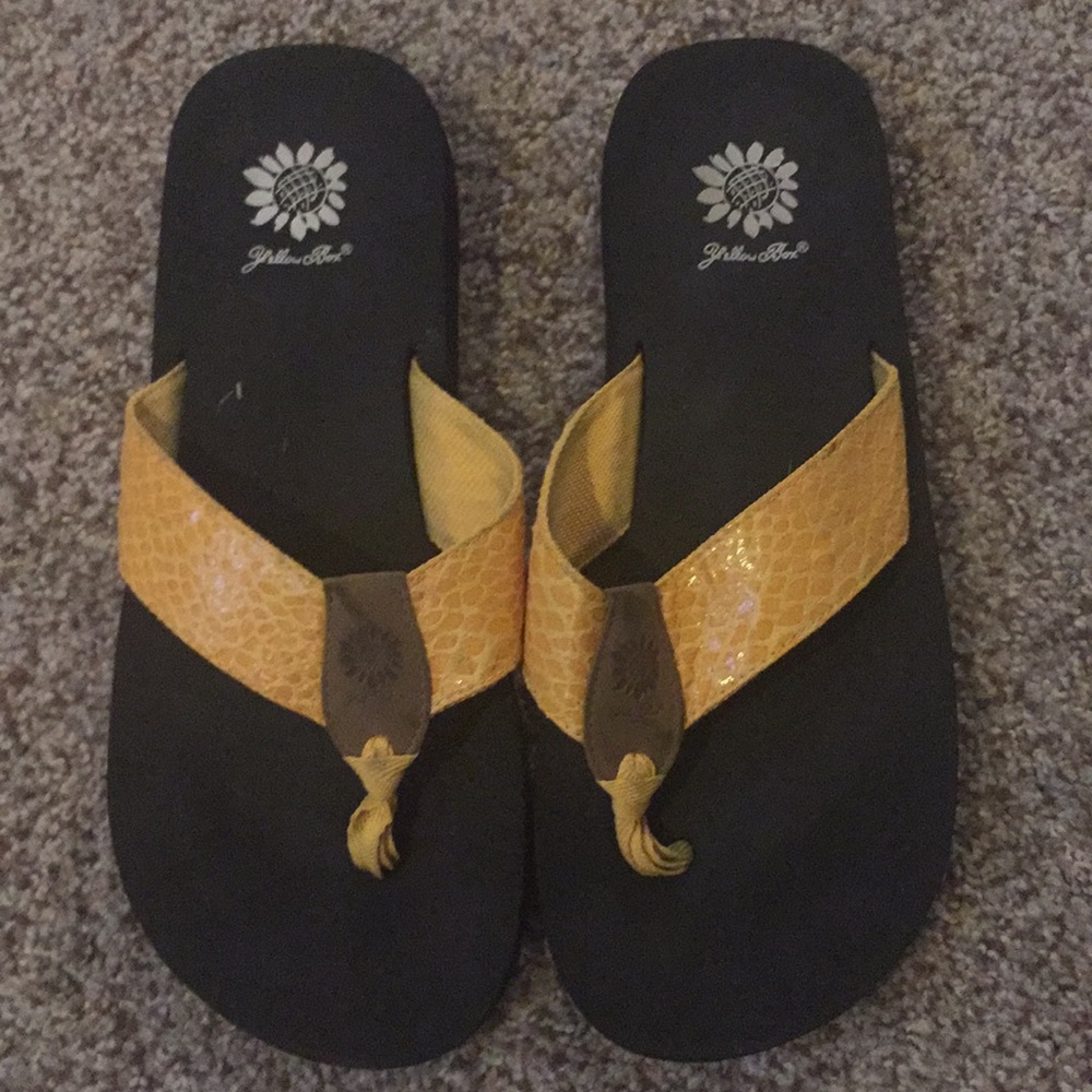 Yellow Box Sandals size 11